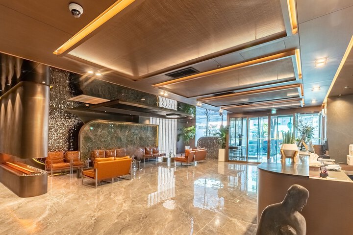 Guest Lobby