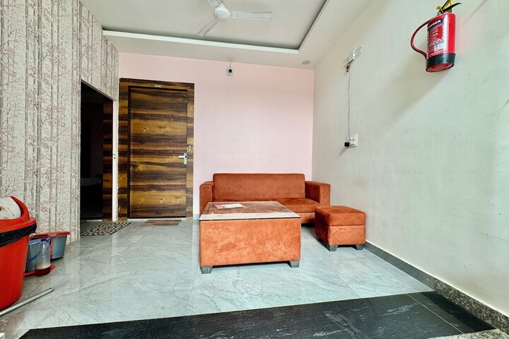 Room 33 of 46