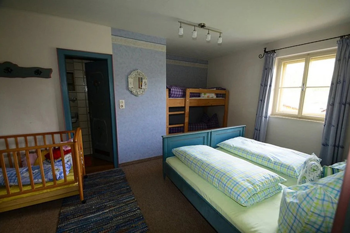 Room 18 of 19