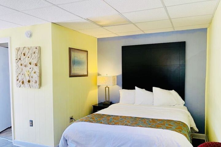 Room 7 of 60