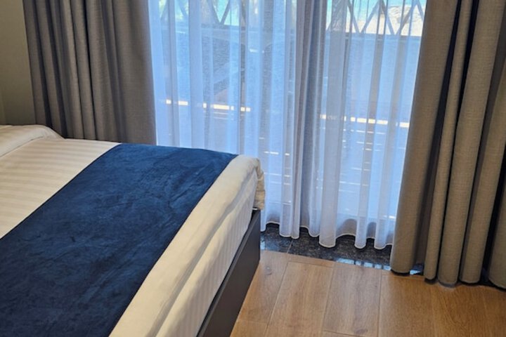 Room 16 of 51