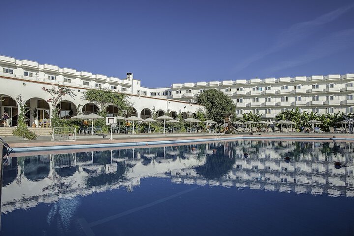 Pool Hotel