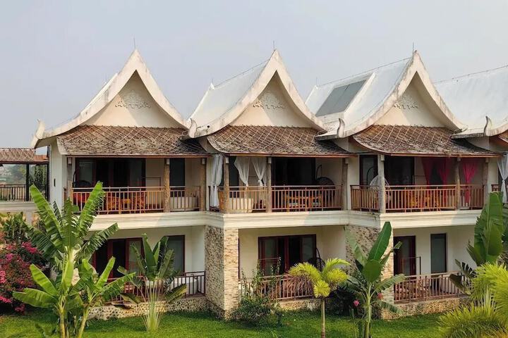 Hotel 69 of 72