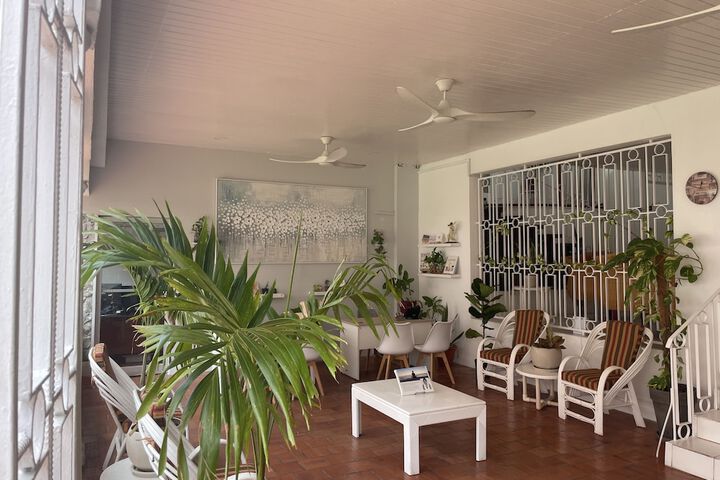 Entrance & Lobby