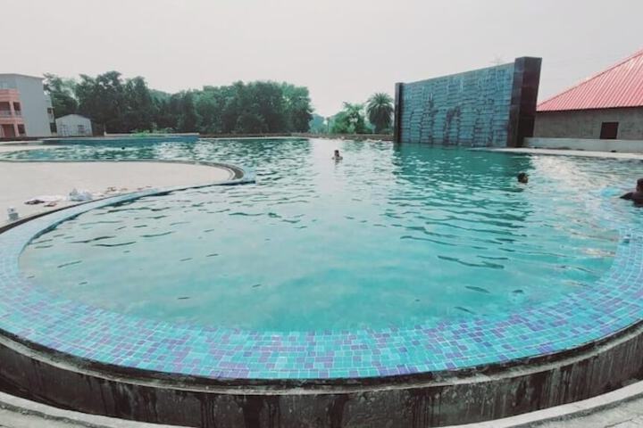 Pool 35 of 57