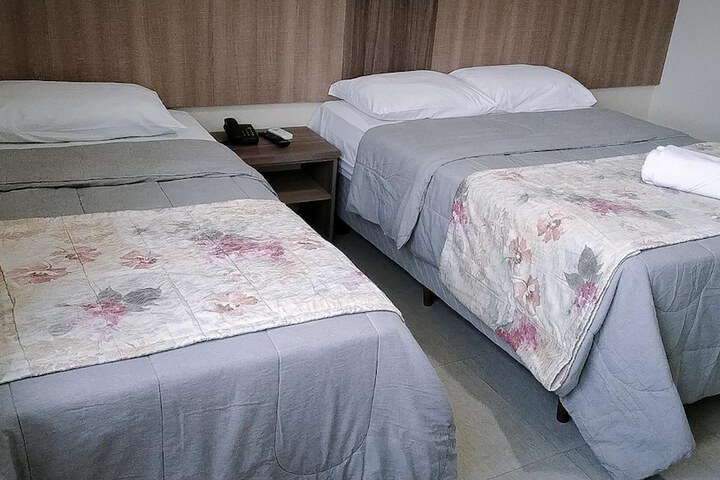 Room 32 of 63