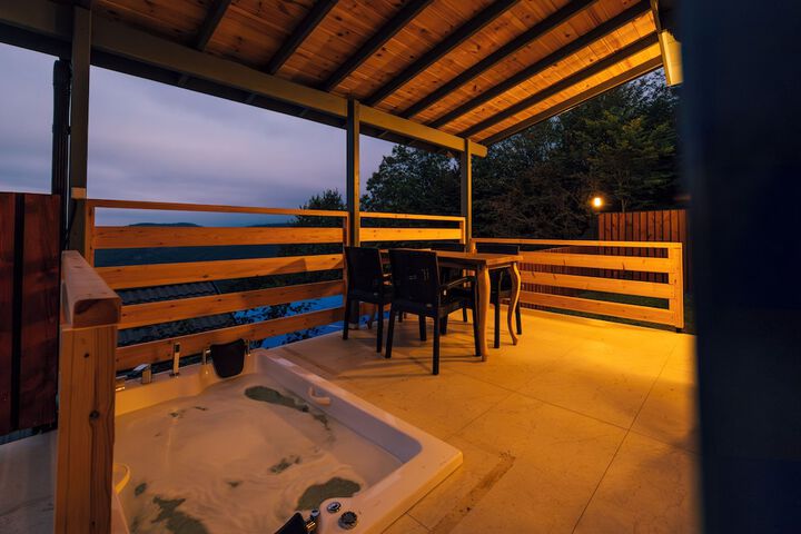 Hot Tub 48 of 80