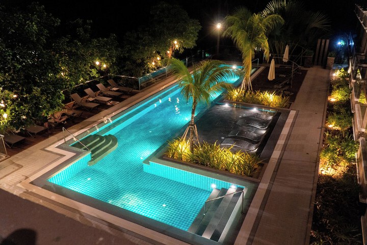 Pool 64 of 113