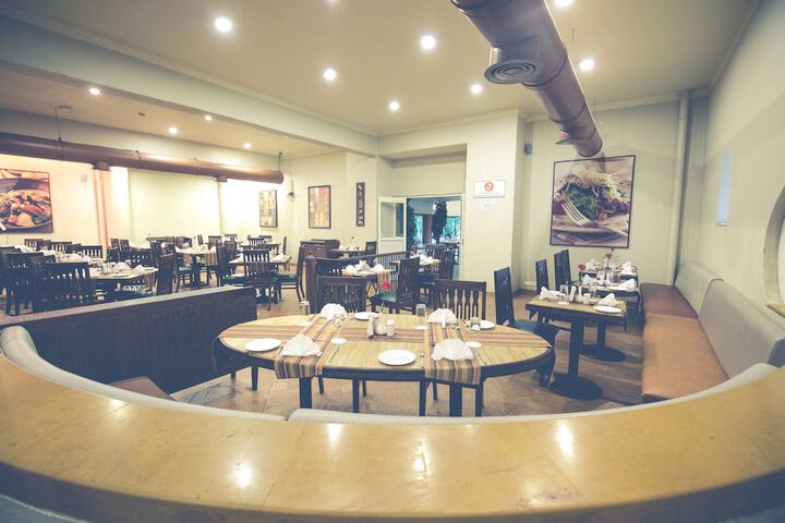 Dining 48 of 61