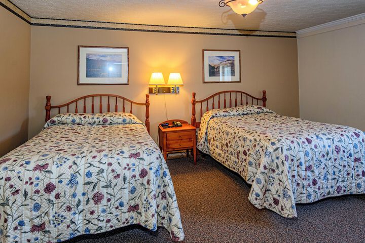 Room 6 of 28