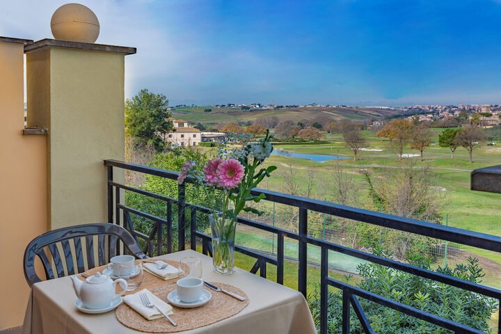 Dining Photos