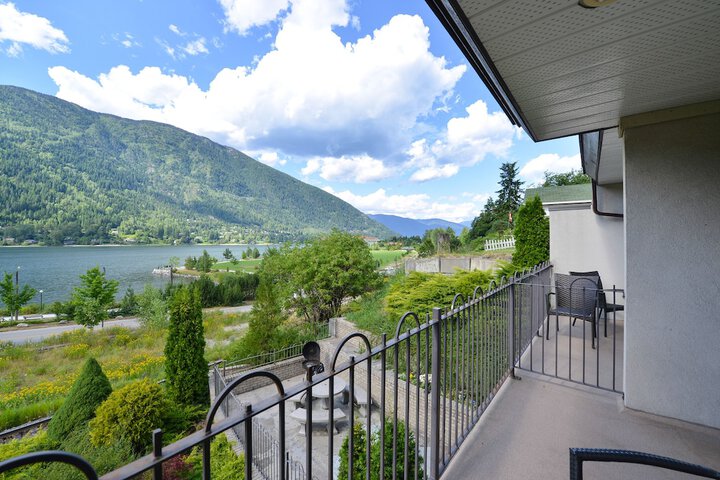 Terrace/Patio 13 of 21