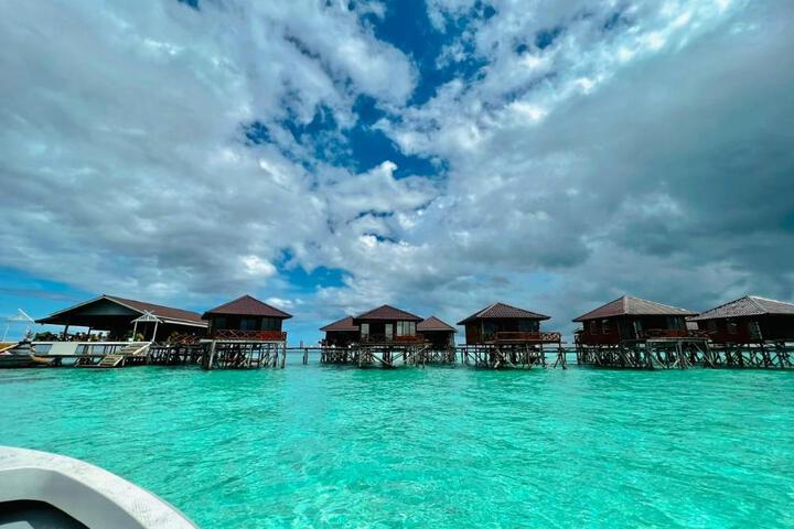 SKY Water Villas Semporna Sabah