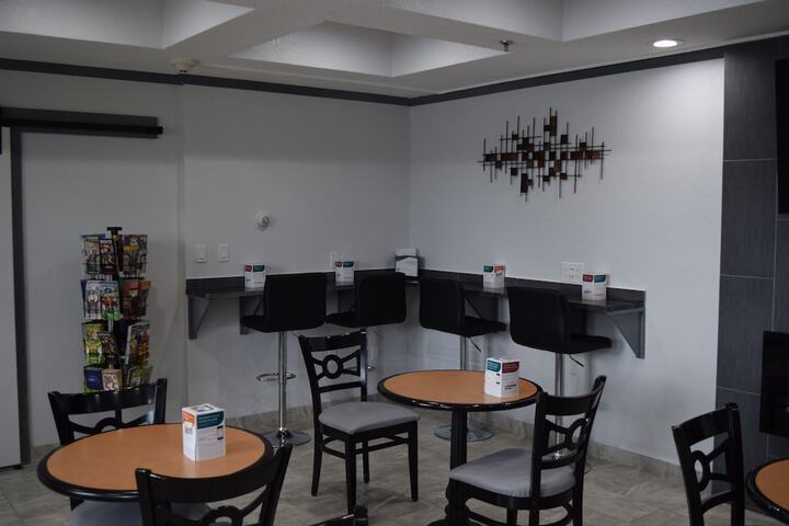 Breakfast area