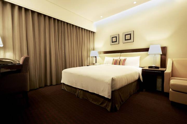 Room 17 of 52