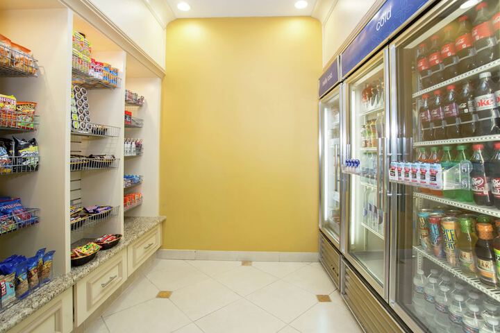 Snack bar
