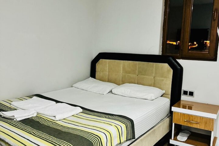 Room 5 of 40