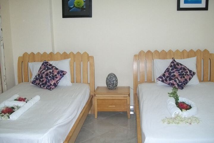 Room 8 of 29