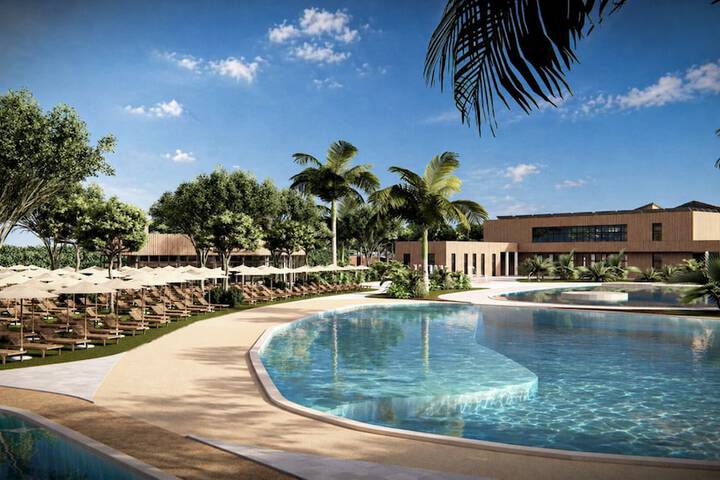 Pool 70 of 108