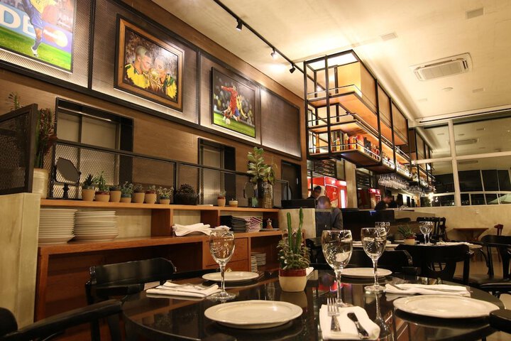 Dining 29 of 48