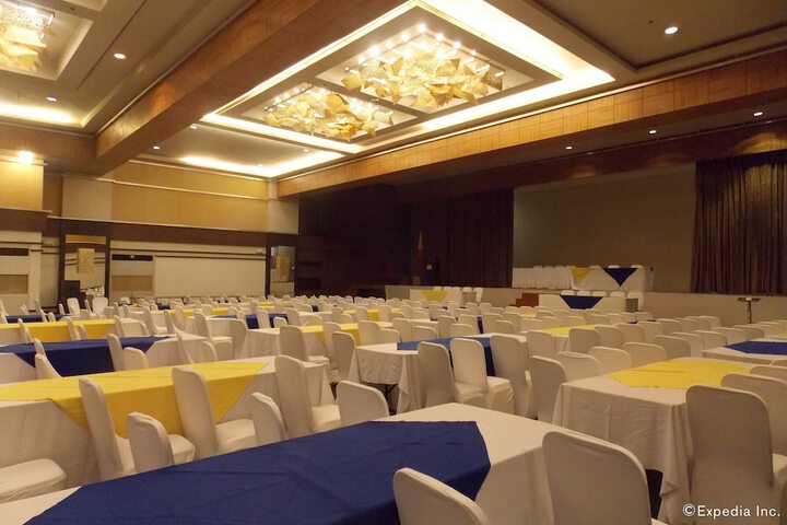 Ballroom/Hall 61 of 67