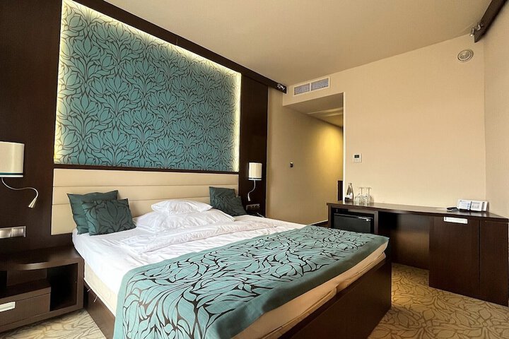 Room 29 of 76