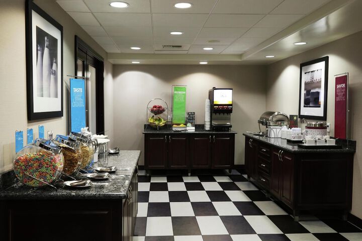 Dining 67 of 73