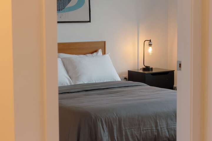 Room 4 of 80