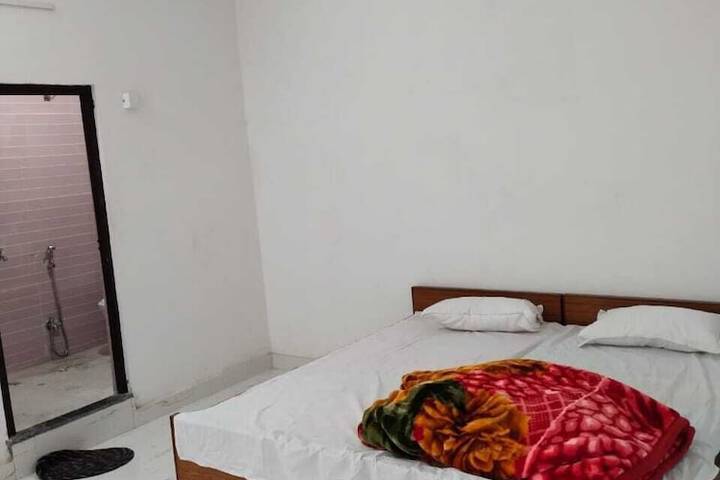 Room 7 of 45