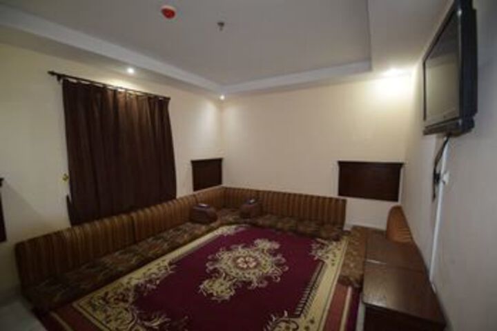 Room 7 of 15