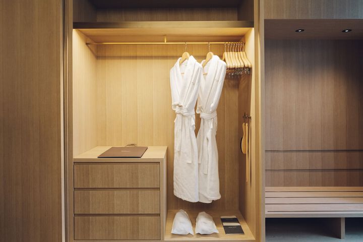 Room 73 of 131