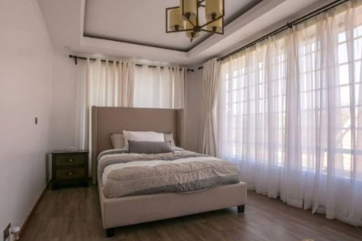 Room 5 of 14