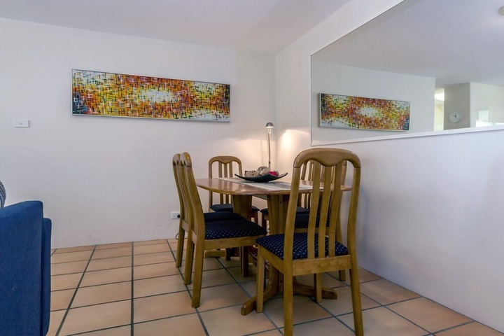 Room 4 of 13