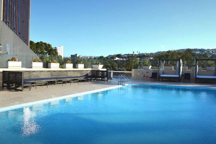 Pool 38 of 77
