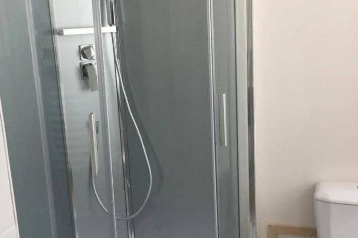 Room 7 of 16