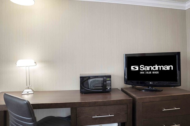 Room 9 of 21