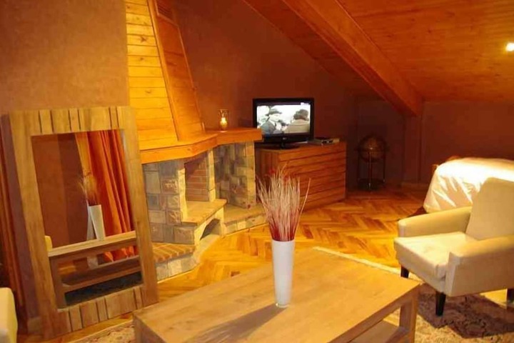 Room 10 of 29