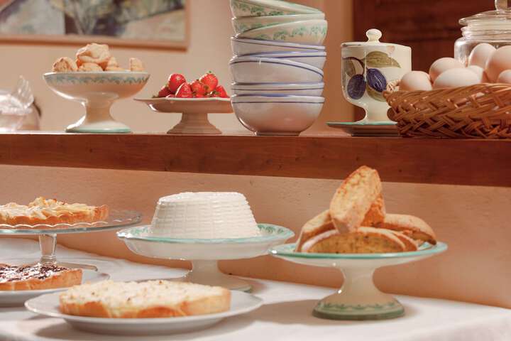 Breakfast/Coffee Service 45 of 65