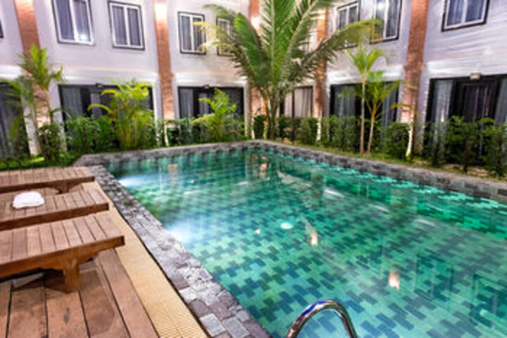 Pool 49 of 65