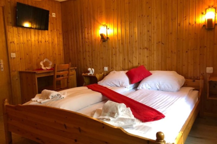Room 7 of 41