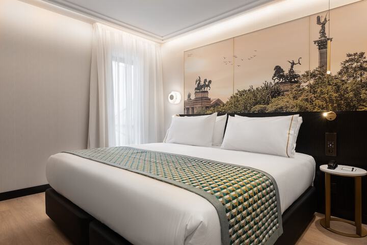 Room 9 of 75