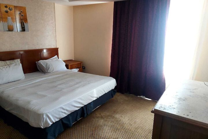 Room 16 of 53