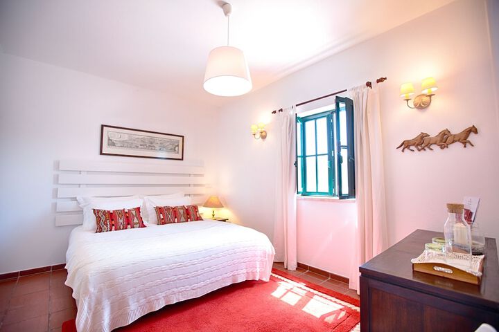 Room 4 of 34