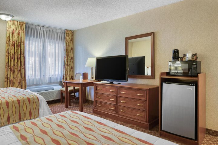 Room 13 of 49