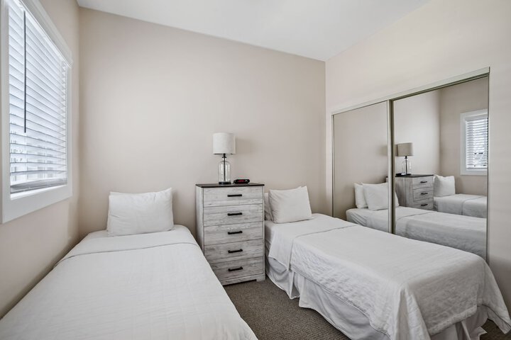 Room 80 of 219