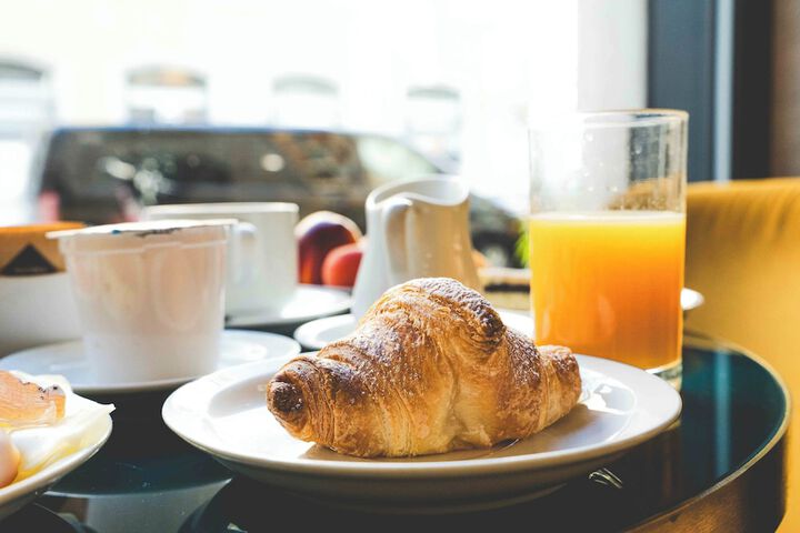 Breakfast/Coffee Service 94 of 140