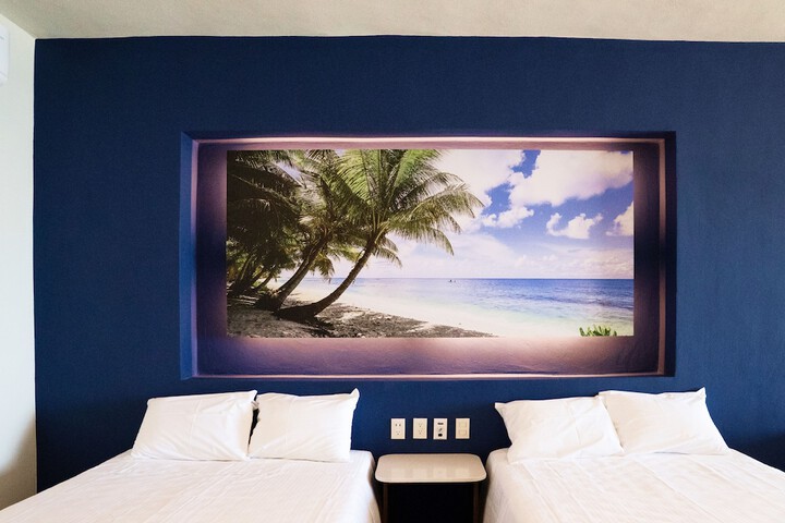 Room 13 of 49