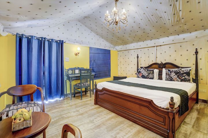 Room 3 of 10