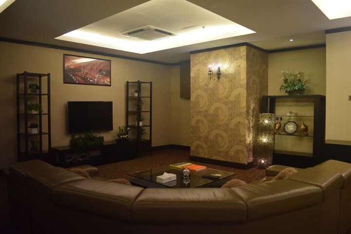 Room 40 of 87