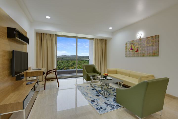 Room 10 of 31